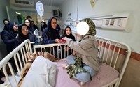 عیادت از کودکان بستری به مناسبت هفته ملی کودک